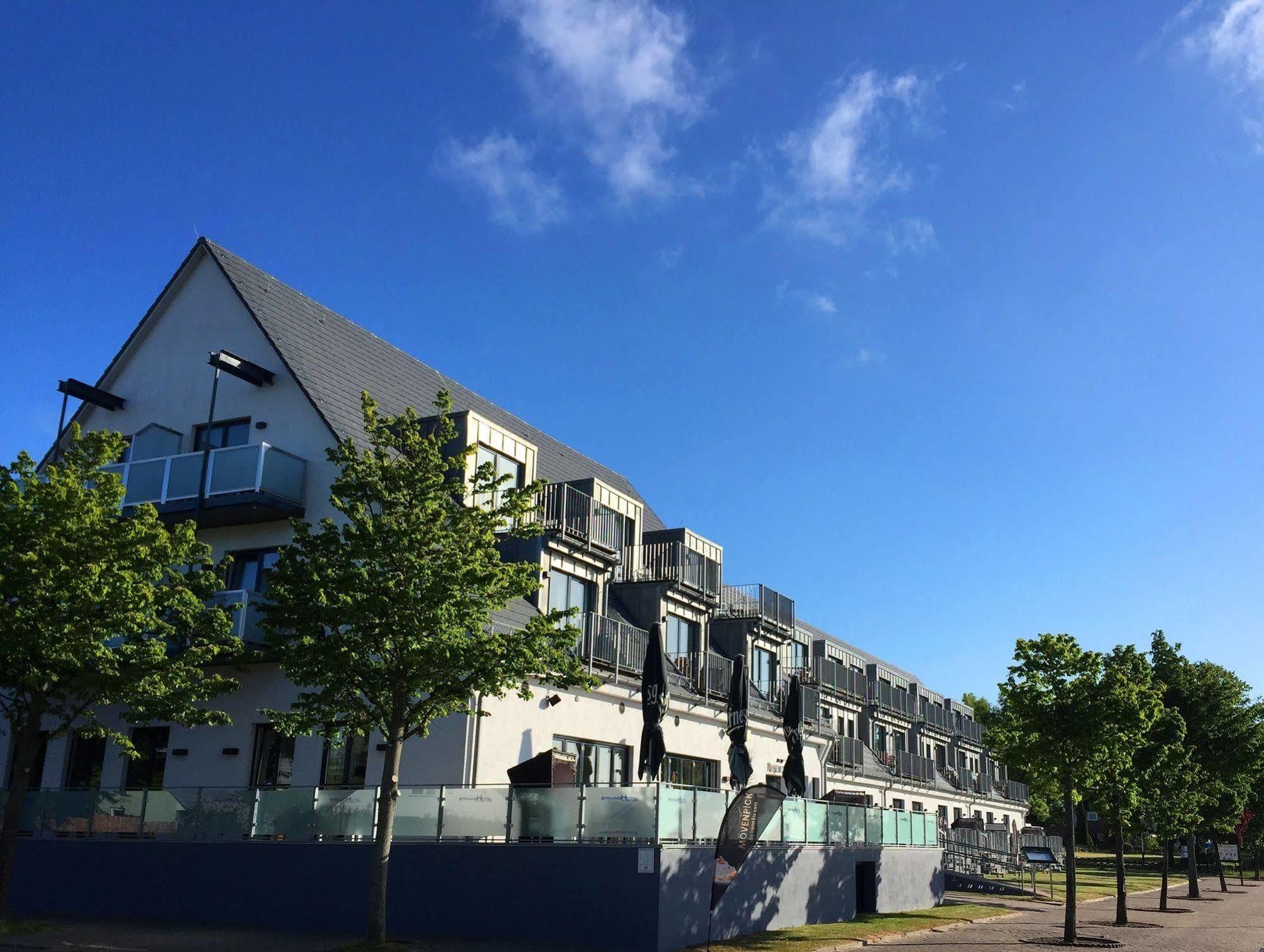 Strandhotel Dranske Exterior photo
